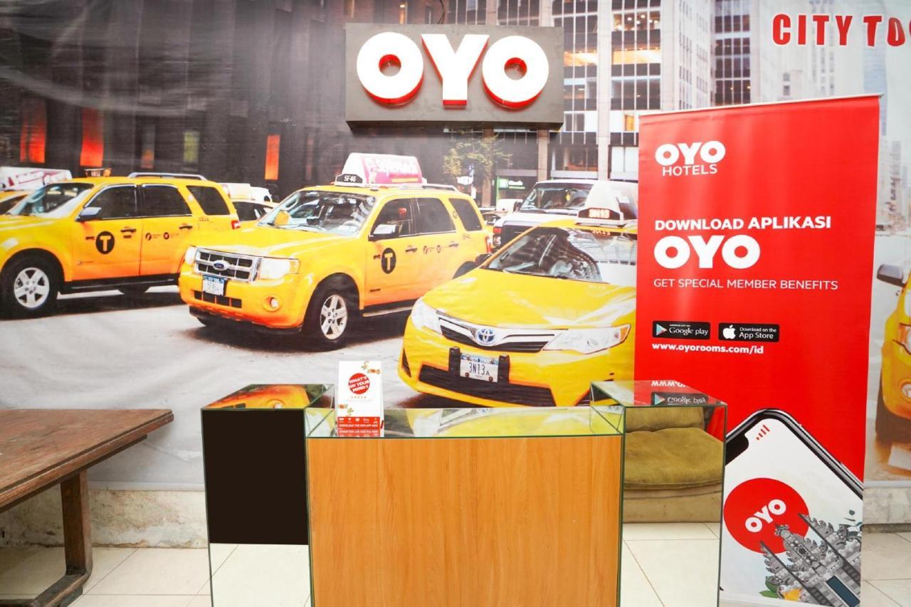 Super Oyo 710 Naomi Heritage Surabaya Exteriör bild